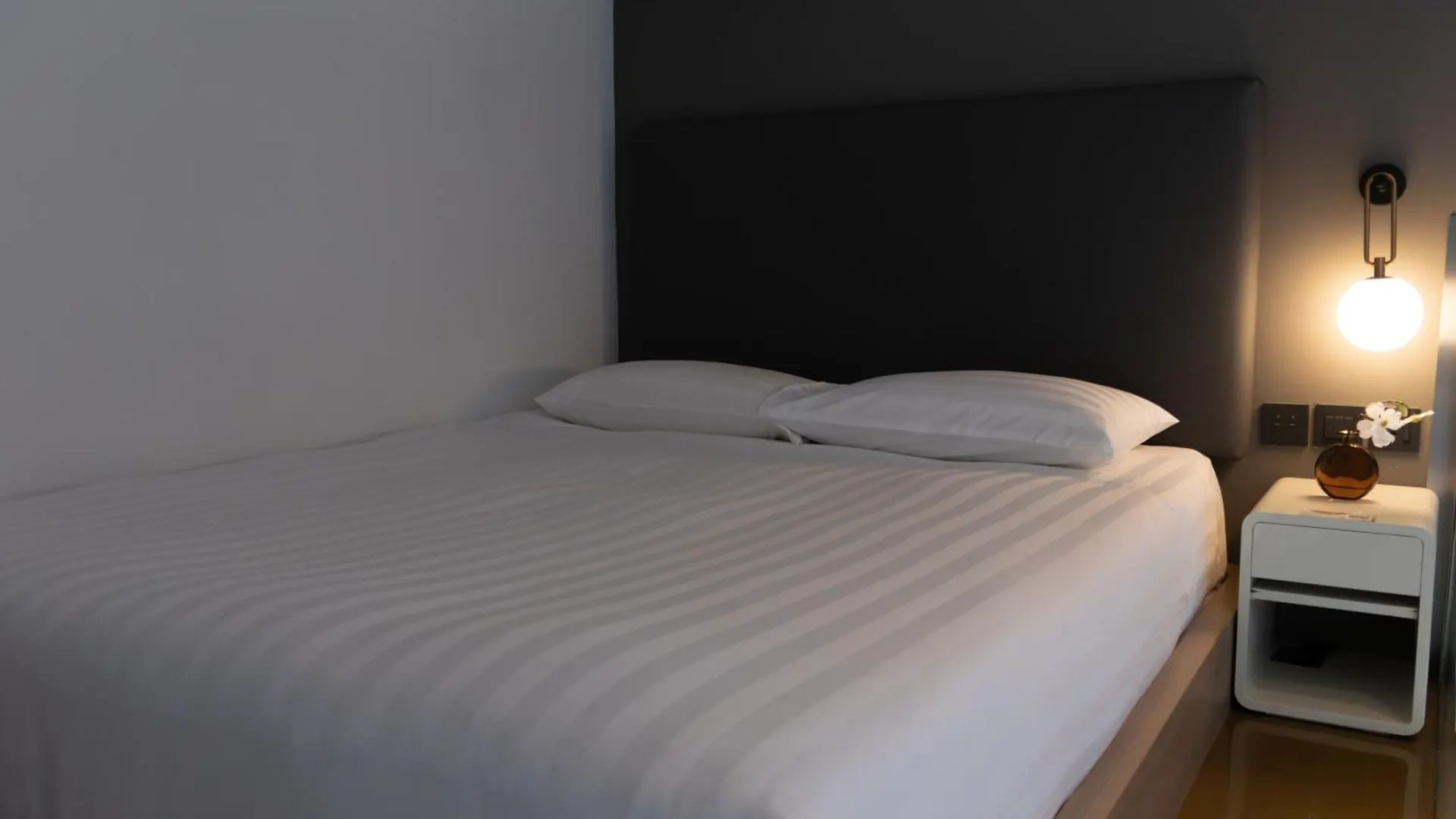 Studio M Hotel Singapore 4*,